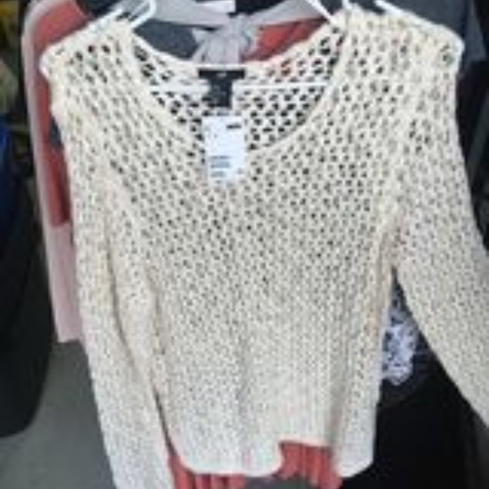 NWT H&M women's sweater size M